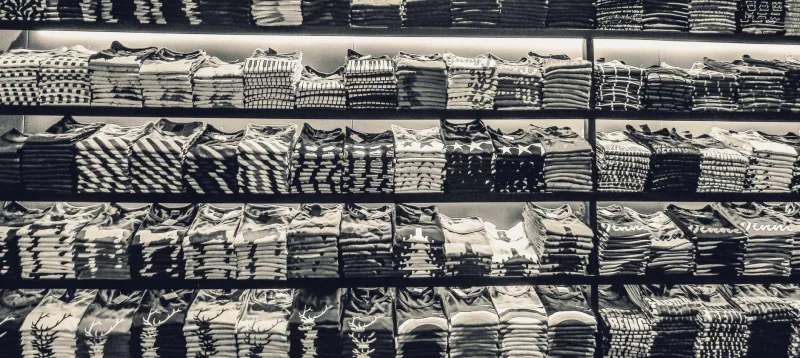 Fewer Clothes, More Freedom: The Case for a Wardrobe You Actually Keep